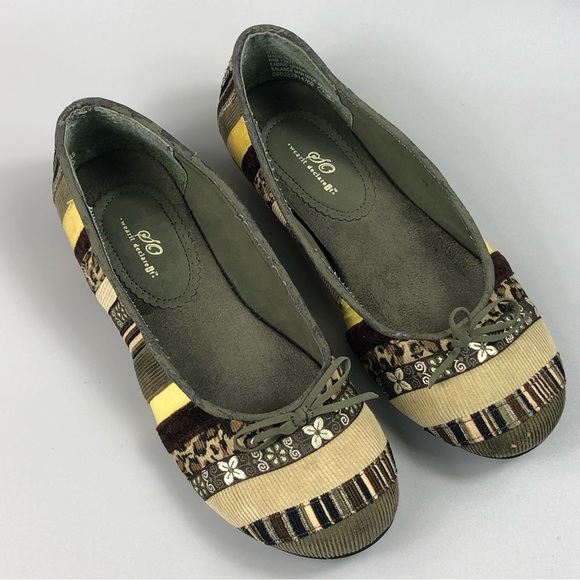 So Wear It Declare It Medley Olive Ballet Flats Size 6M - Picture 1 of 8